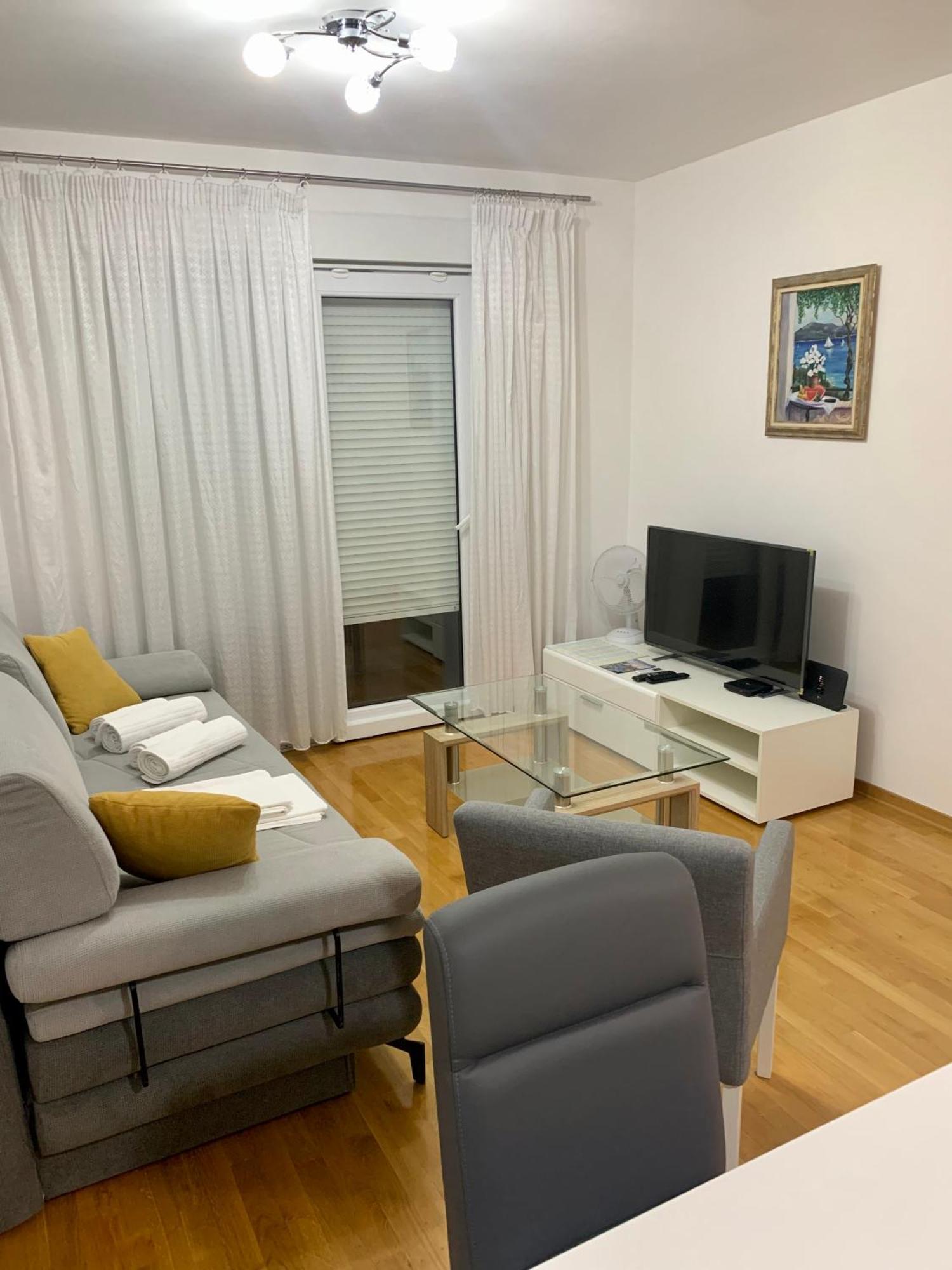 Apartment Pearl-Free Parking Макарска Экстерьер фото